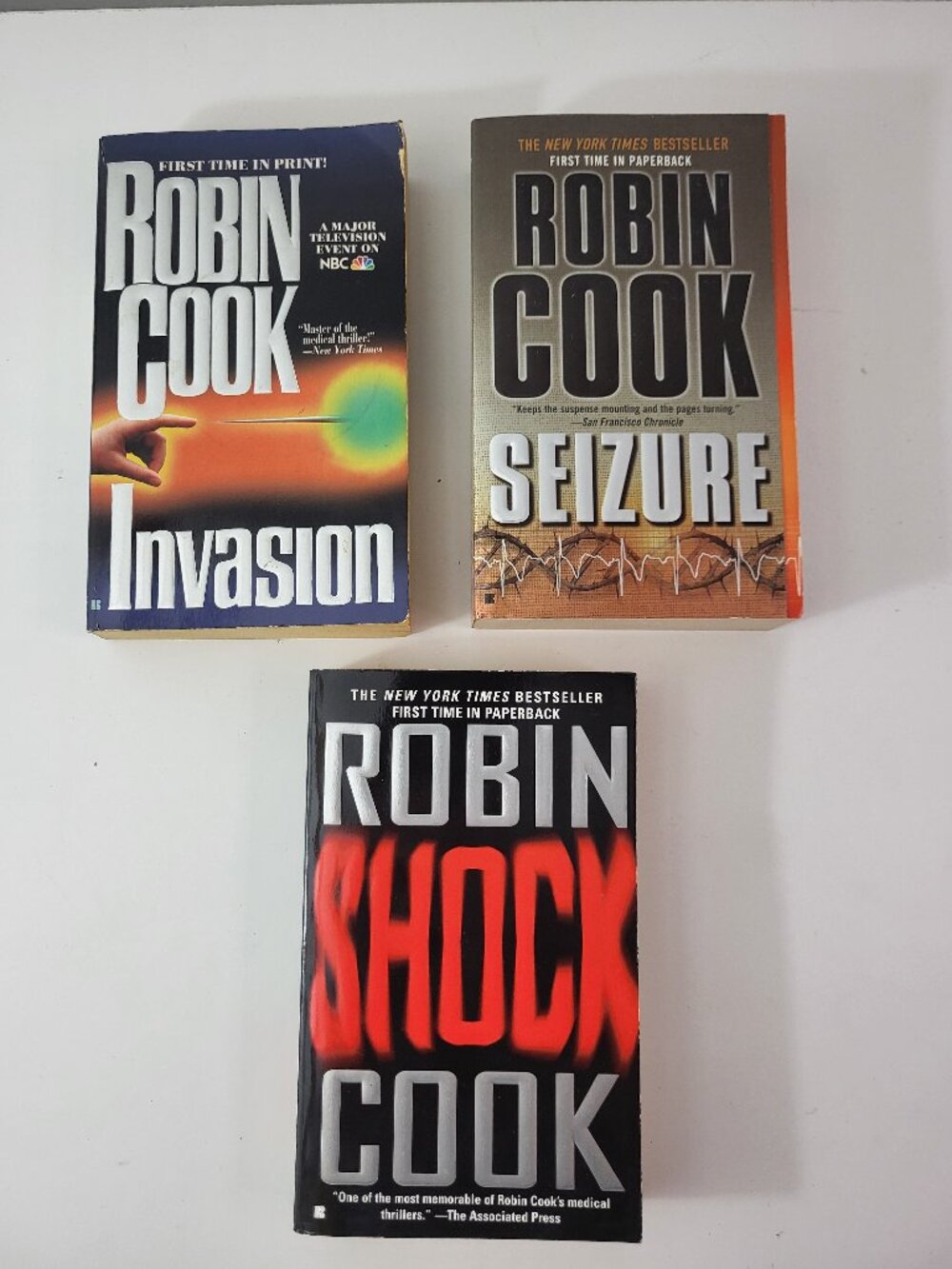 Robin Cook Books Lot of 3 Invasion Seizure Shock Medical Thriller Paperbacks